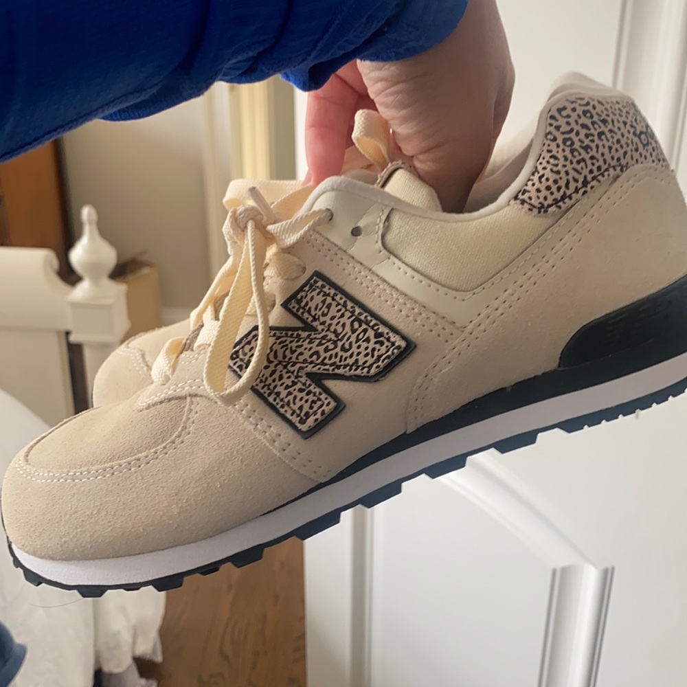 New balance shoes